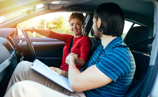 How to Choose the Right Driving School?